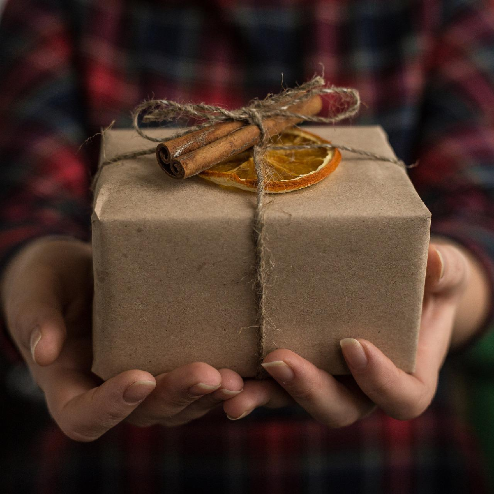 Wyjątkowy prezent w wyjątkowym opakowaniu – podaruj coś pięknego!